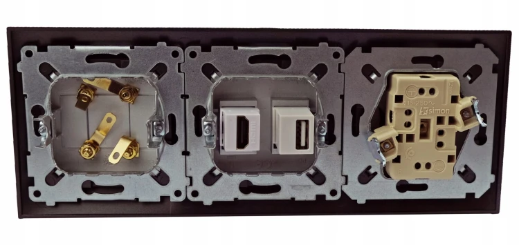 Gniazdka głośnikowe ścienne poczwórne, HDMI USB 230V