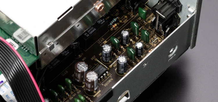 Wzmacniacz stereo Denon PMA-600NE BT - czarny