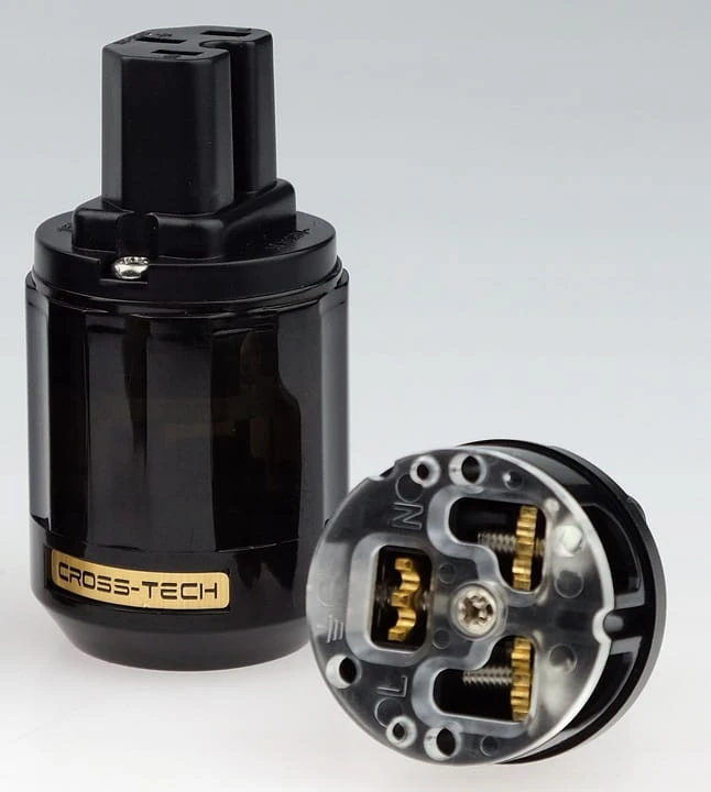 Wtyk CROSS-TECH zasilający żeński IEC C15 C13