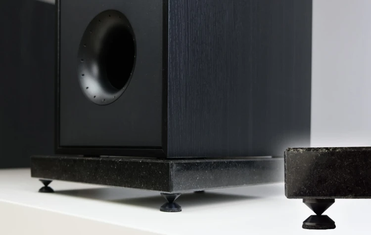 Kamienna granitowa podstawa pod kolumny audio hifi