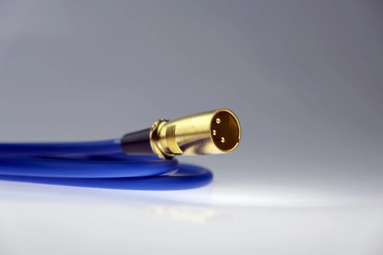 Kabel mikrofonowy przewód XLR Canon Klotz BLUE