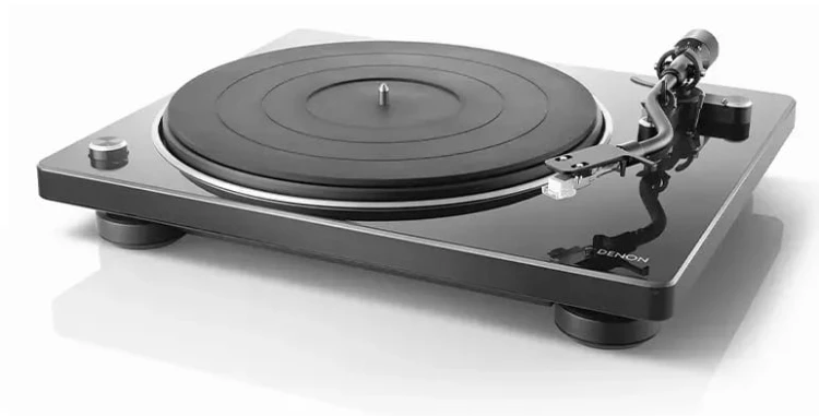 Gramofon analogowy z przedwzmacniaczem Denon DP-400 - czarny