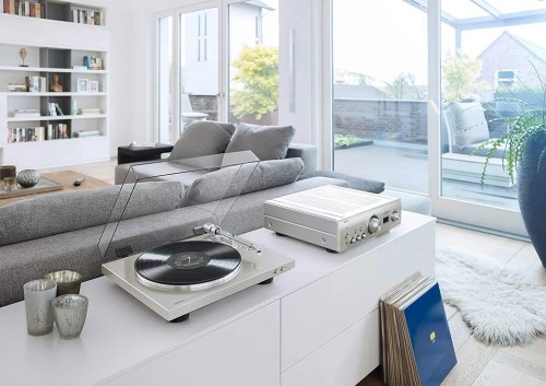 Denon DP-300F gramofon automatyczny z przedwzmacniaczem - srebrny