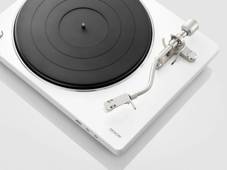Gramofon automatyczny Denon DP-450USB - biały
