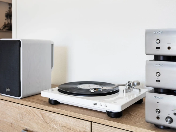Gramofon automatyczny Denon DP-450USB - biały
