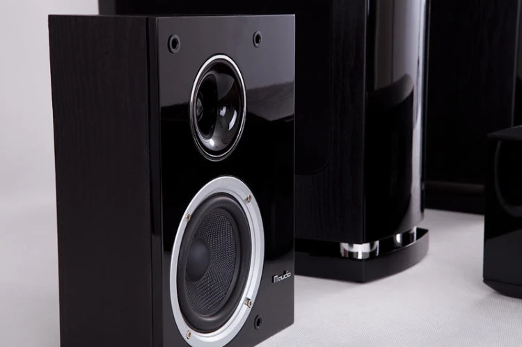 Zestaw kolumn 5.0 M-Audio HRS 85 MKII kino domowe - czarny