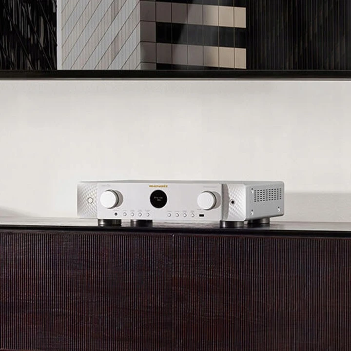 MARANTZ-CINEMA-70S-AMPLITUNER-KINA-DOMOWEGO-AV-7-2-8K-SREBRNY-SILVER-GOLD-System-dzwieku-7-2.jpg
