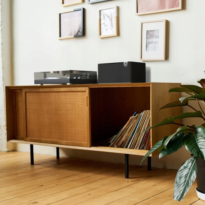 KLIPSCH-THE-THREE-PLUS-GLOSNIK-AKTYWNY-STEREO-2-1-BLUETOOTH-5-3-NOWOSC-2023-Model-inny.jpg