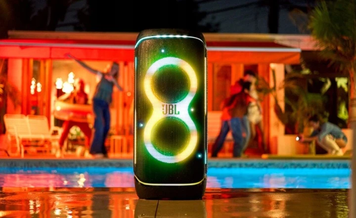 Power-audio-JBL-PartyBox-720-Karaoke-Czarny-Zasilanie-akumulatorowo-sieciowe.jpg