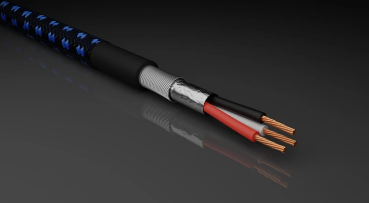 XLR_strona_4.jpg