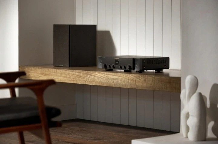 Amplituner-MARANTZ-STEREO-70s-HDMI-8K-Bluetooth-Wi-Fi-DAB-Liczba-wejsc-HDMI-6.jpg