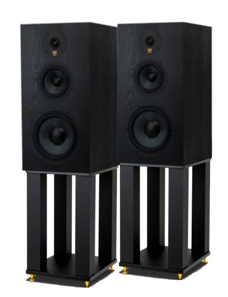 WILSON CLASSIC BLACK OAK-WILSON STAND.jpg