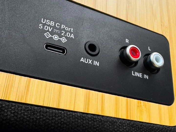 Glosniki-Bluetooth-5-3-House-of-Marley-Get-Together-Duo-2-EM-JA028-SB-Model-Get-Together.jpg